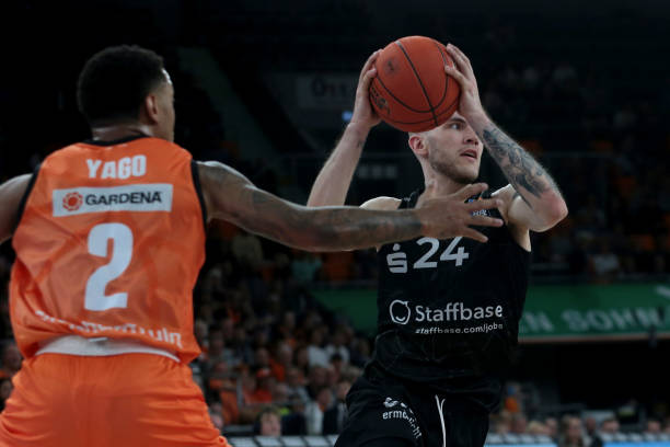 他的上场时 他的上场时