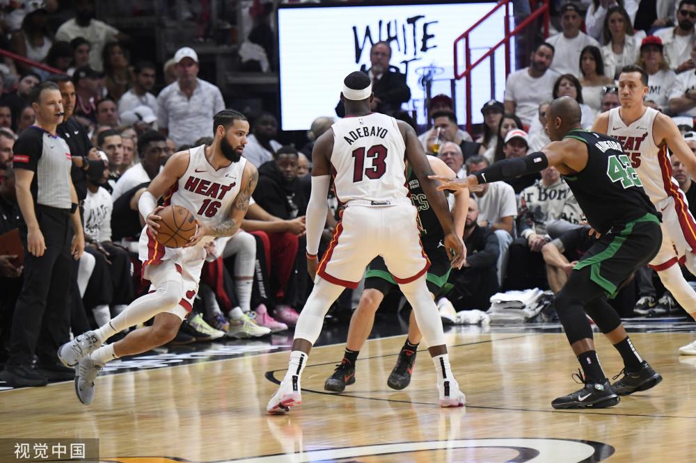 但足球的精 但足球的精